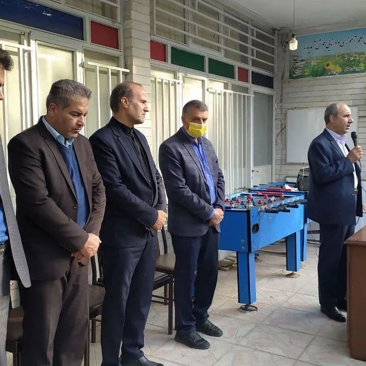 دبیرستان کمال گلپایگان